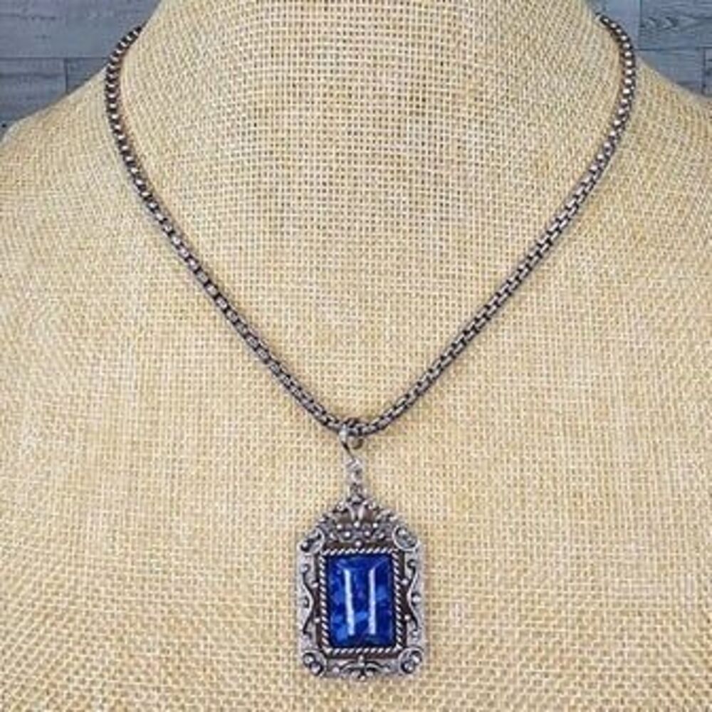 Premier Designs Two Sided Silver Tone and Blue Stone Pendant Oversized Box Chain